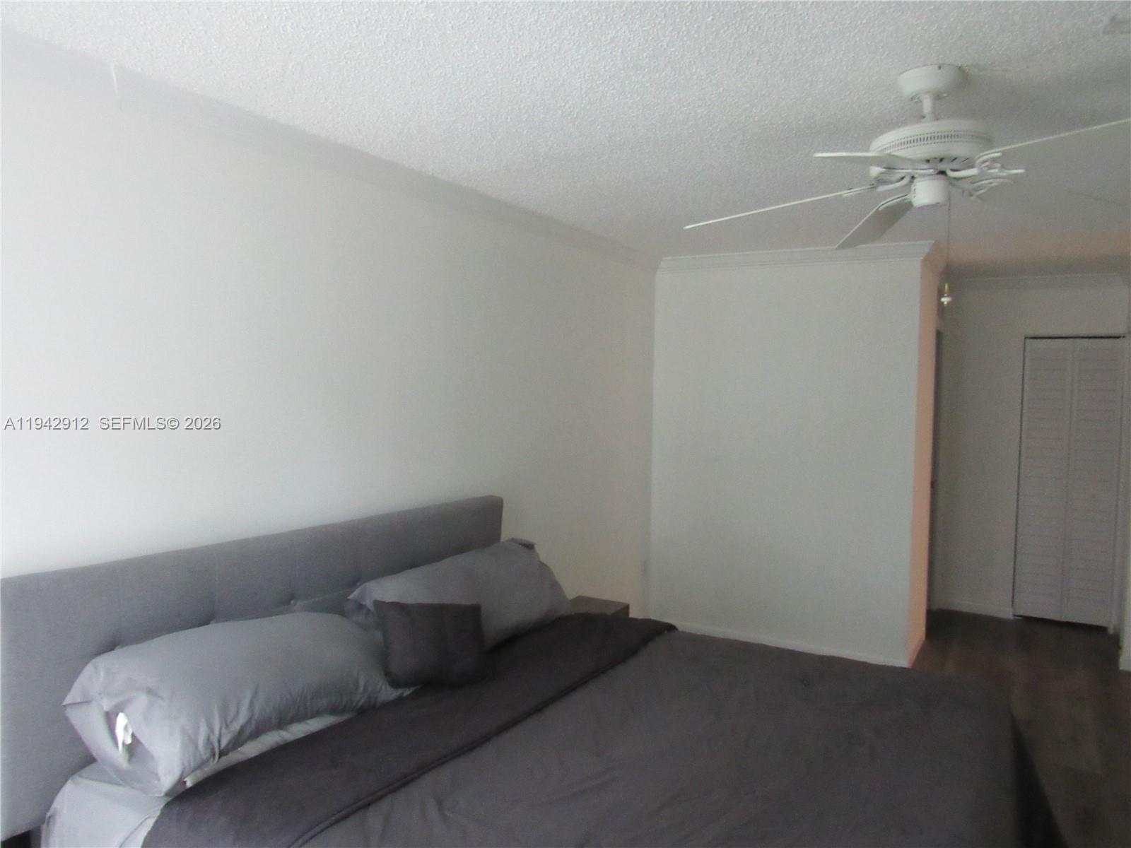 RIVER REACH CONDOMINIUM I - Residential Lease