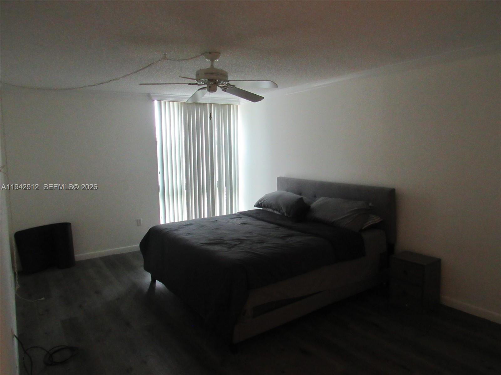 RIVER REACH CONDOMINIUM I - Residential Lease