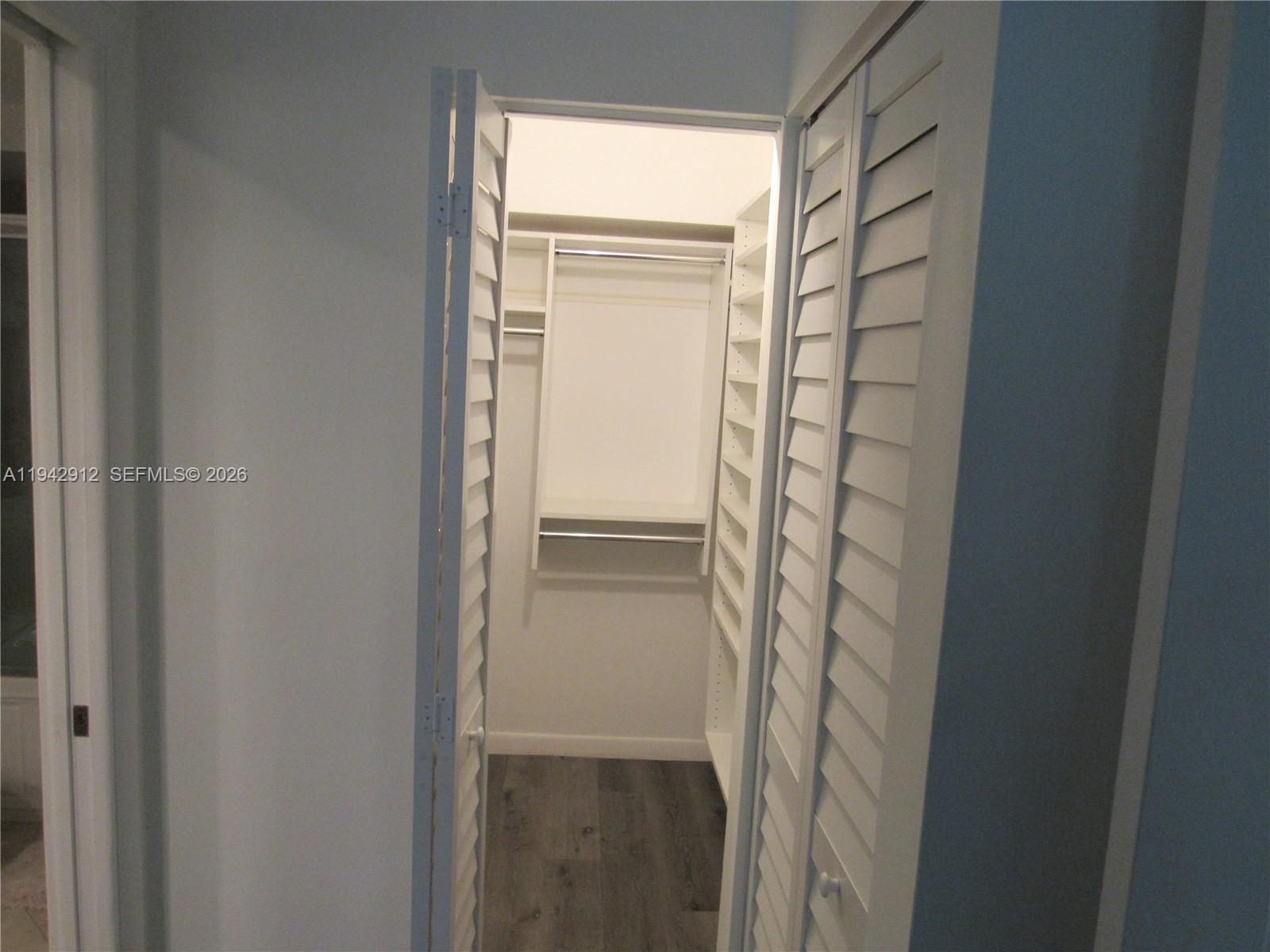 RIVER REACH CONDOMINIUM I - Residential Lease