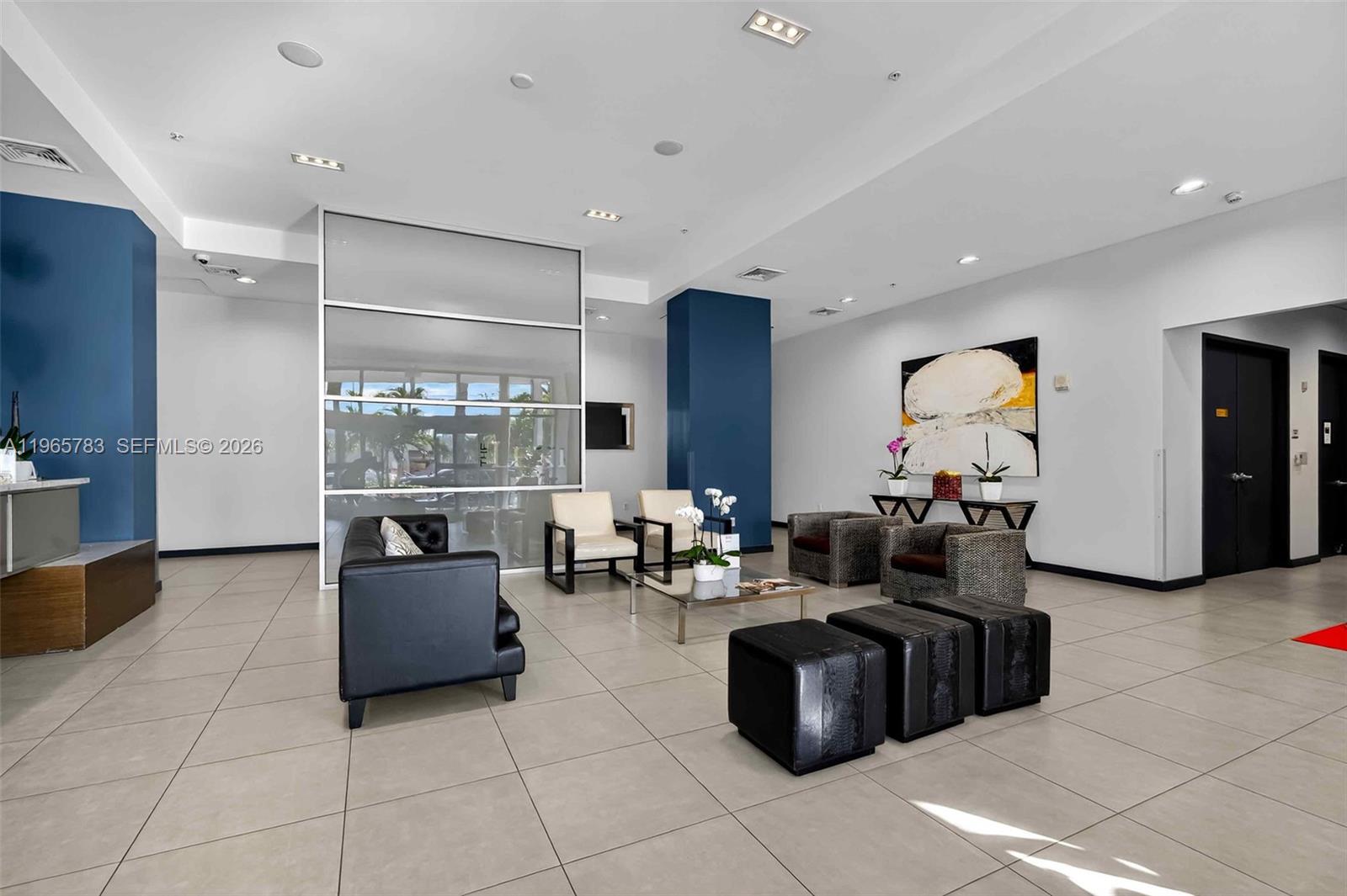 THE LEXI CONDO - Residential