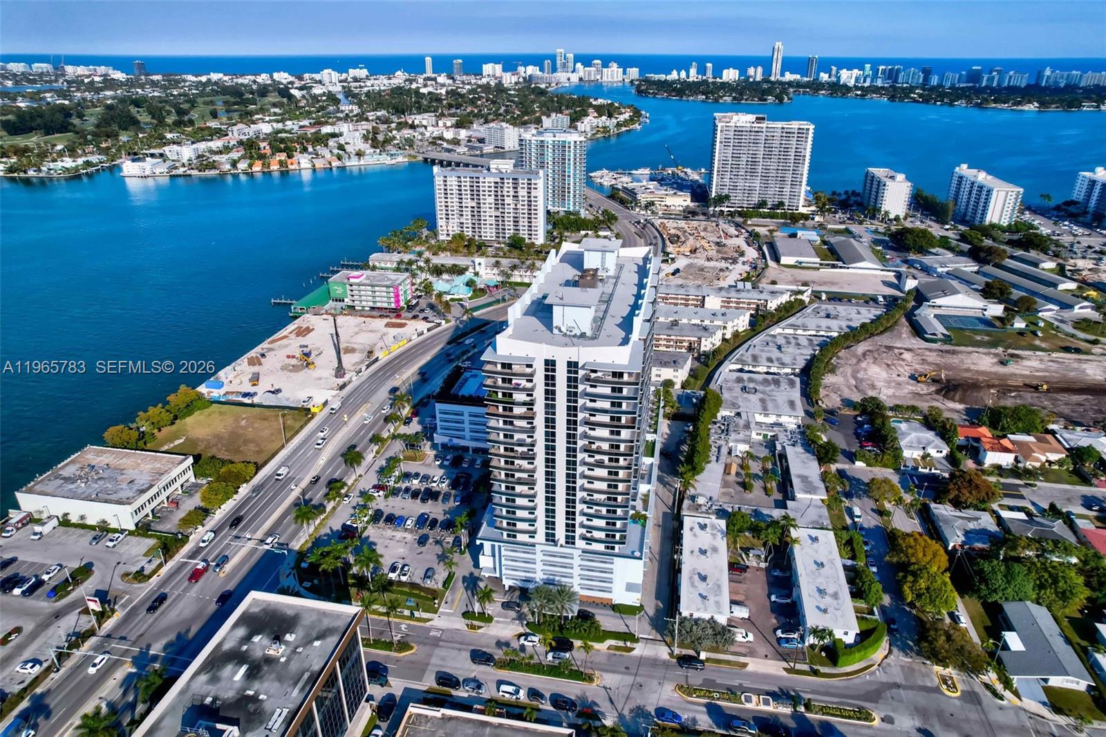 THE LEXI CONDO - Residential