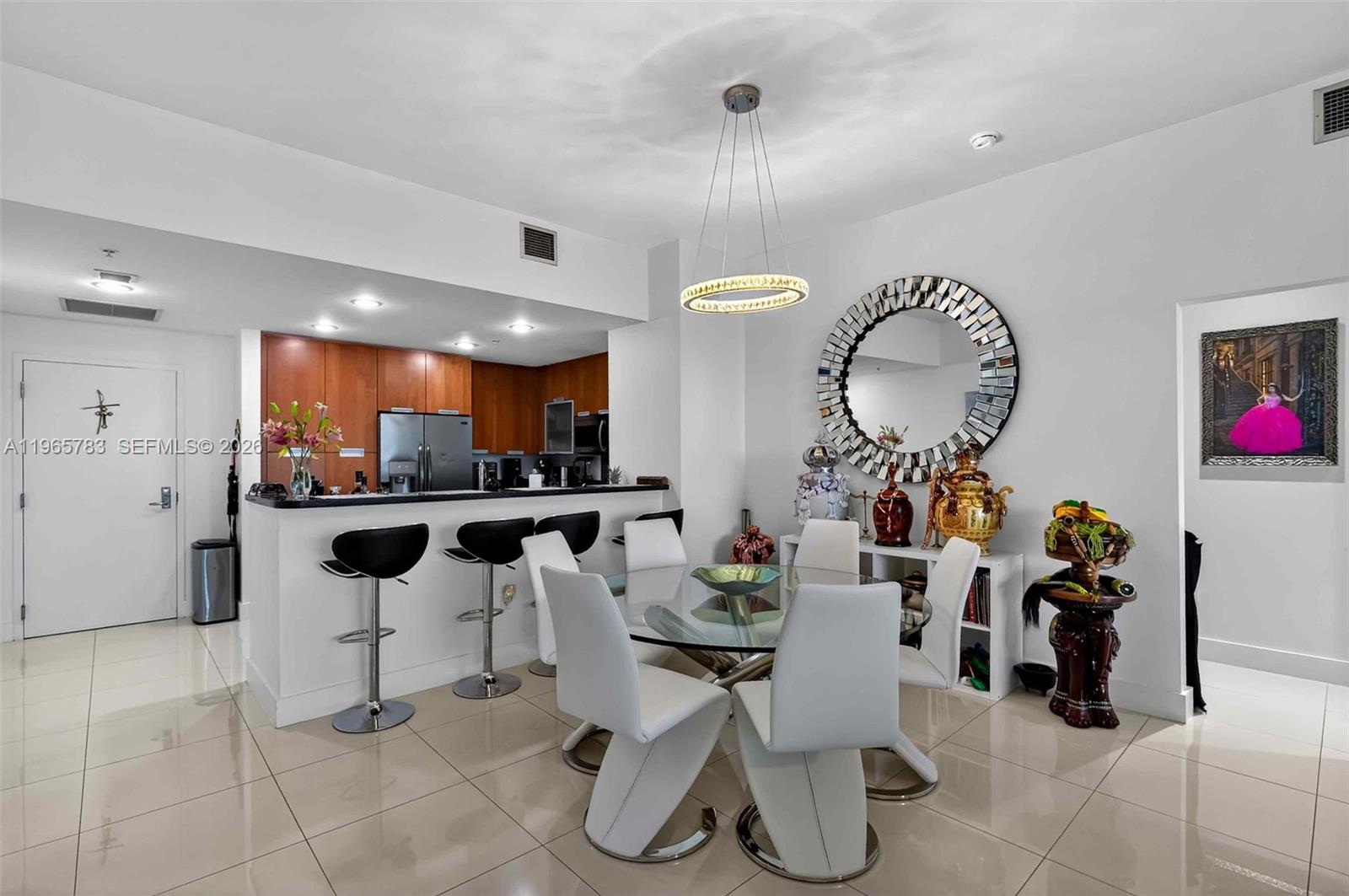 THE LEXI CONDO - Residential