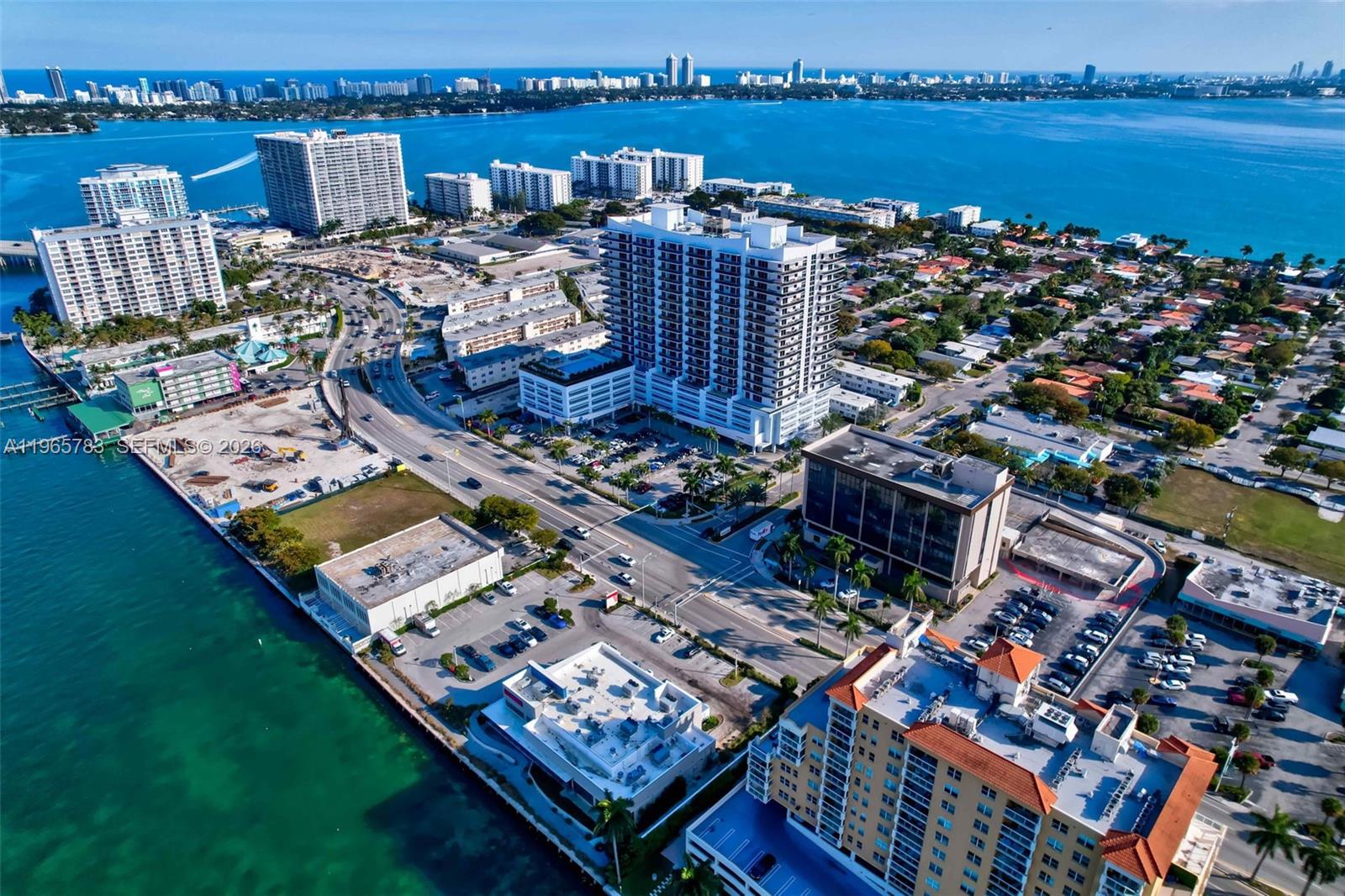 THE LEXI CONDO - Residential