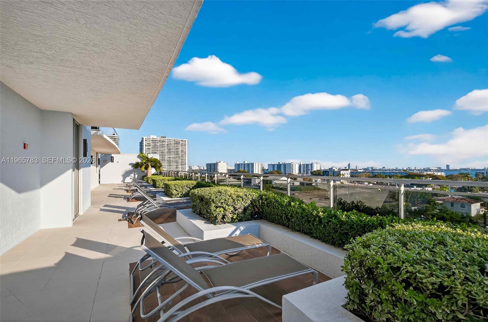 THE LEXI CONDO - Residential