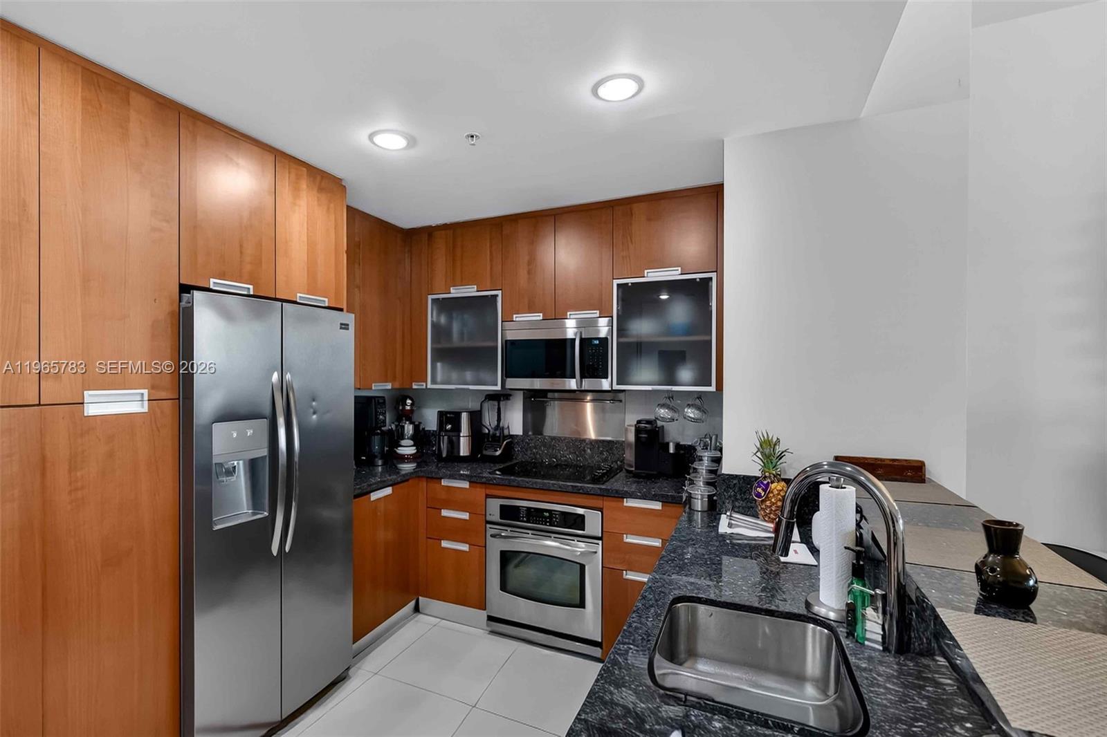 THE LEXI CONDO - Residential