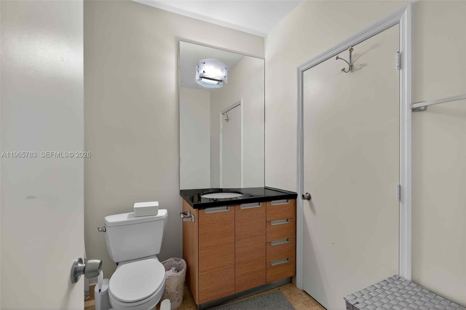 THE LEXI CONDO - Residential