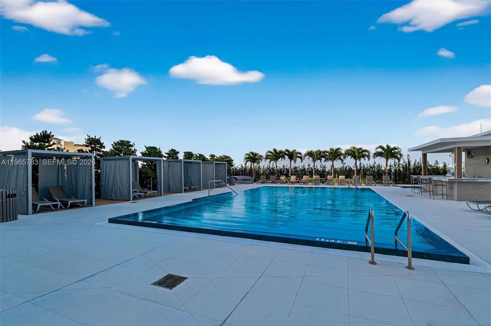 THE LEXI CONDO - Residential