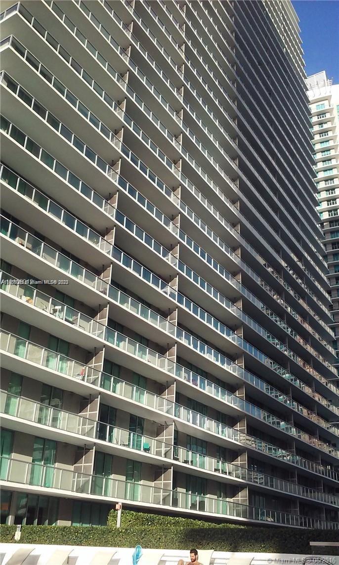 THE AXIS ON BRICKELL II C - Residential Lease