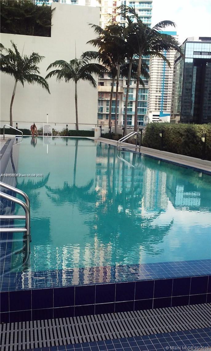 THE AXIS ON BRICKELL II C - Residential Lease