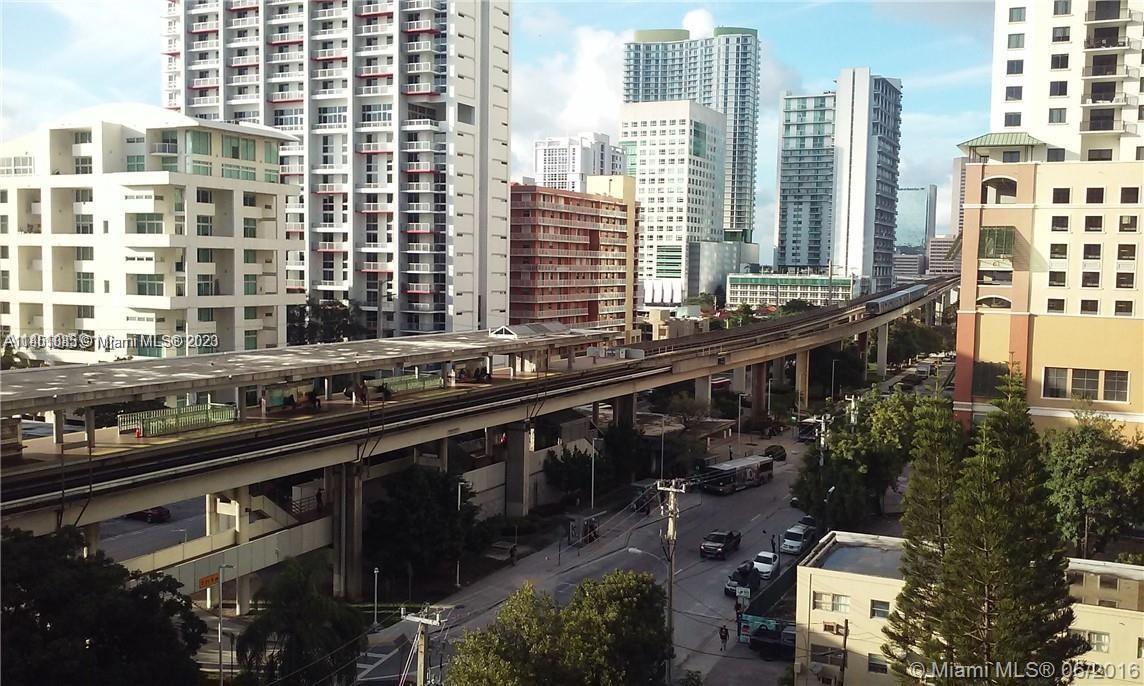 THE AXIS ON BRICKELL II C - Residential Lease