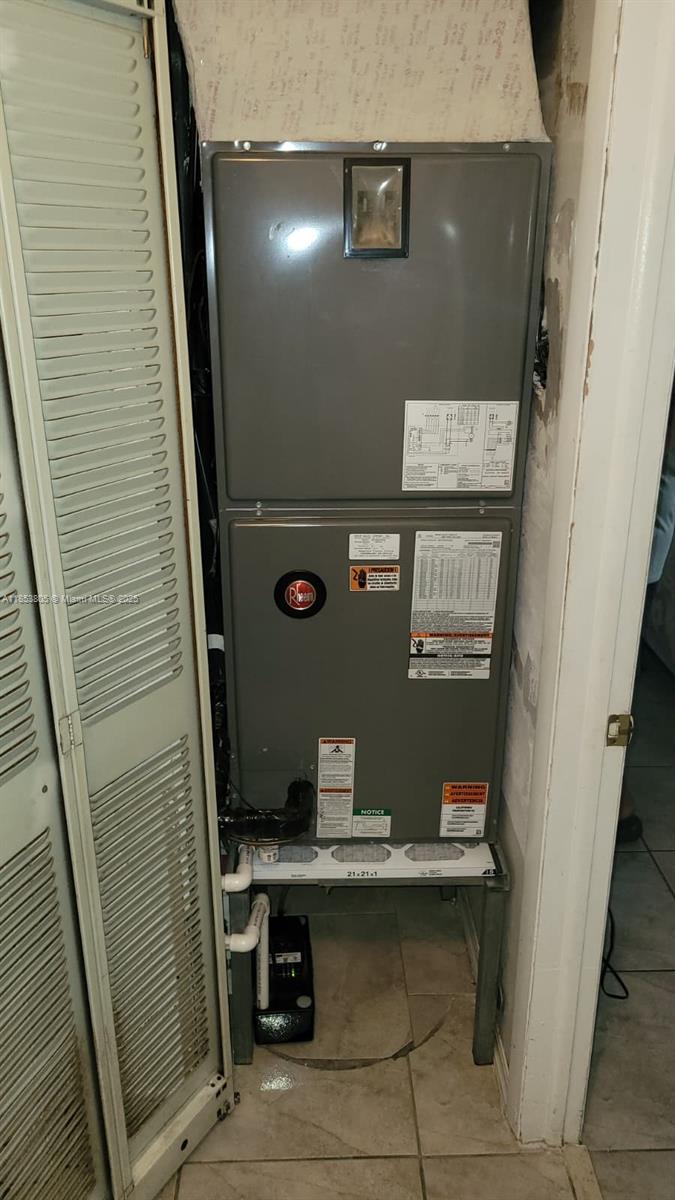 SWEETWATER GARDENS AMD PL - Residential