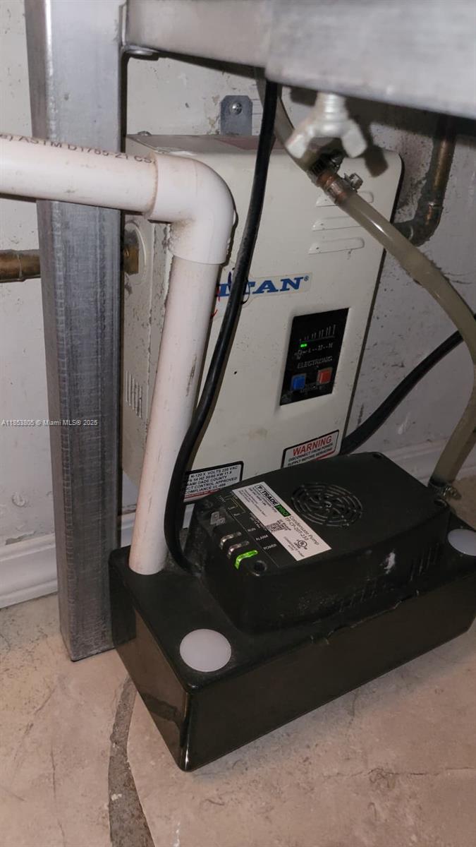 SWEETWATER GARDENS AMD PL - Residential