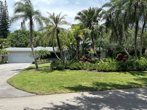 Photo of 7415 SW 117th St, Pinecrest, FL 33156 (MLS # A12077265)