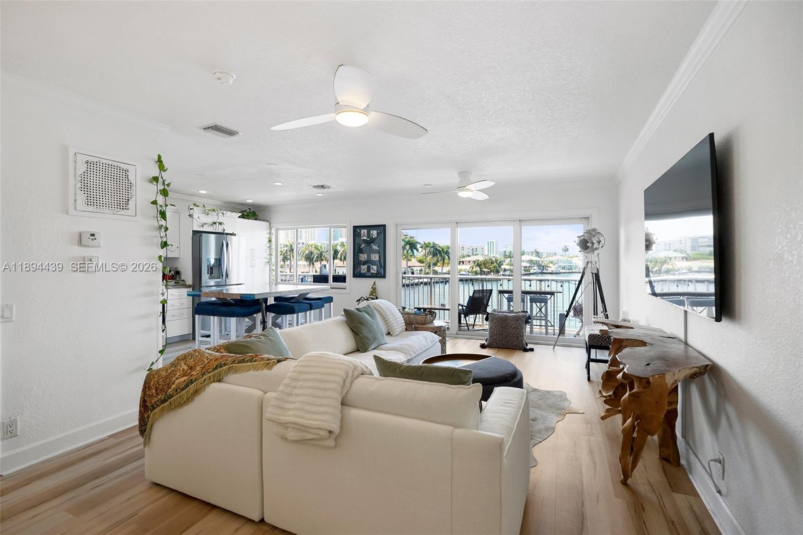 1201 S Riverside Dr 301