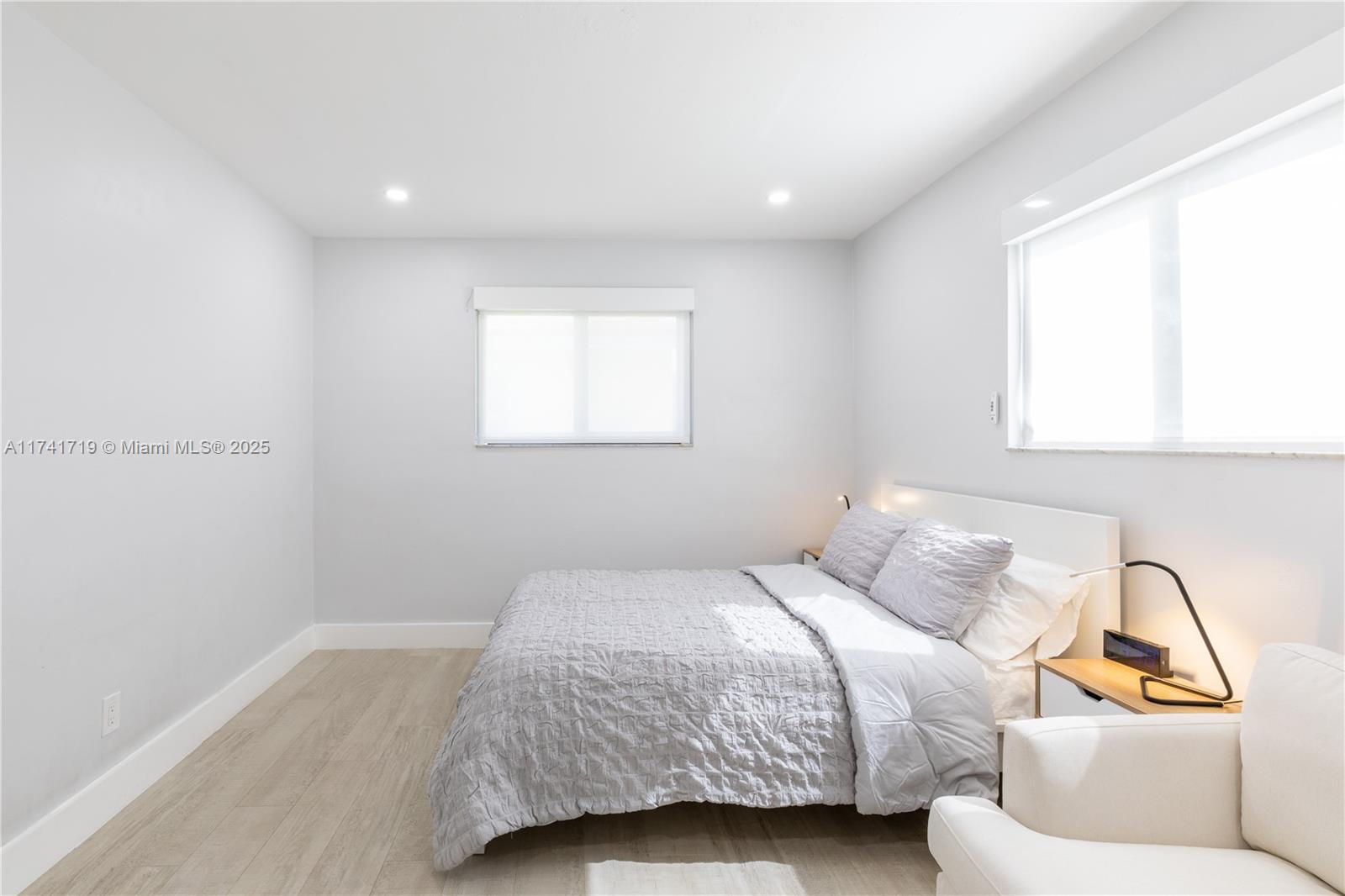 GREYKNOLL ESTATES - Residential Lease