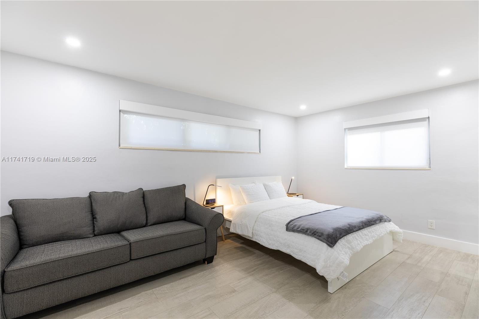 GREYKNOLL ESTATES - Residential Lease