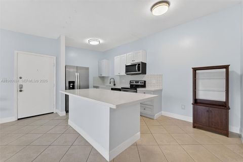 819 NE 199th St 6-206 Miami FL 33179