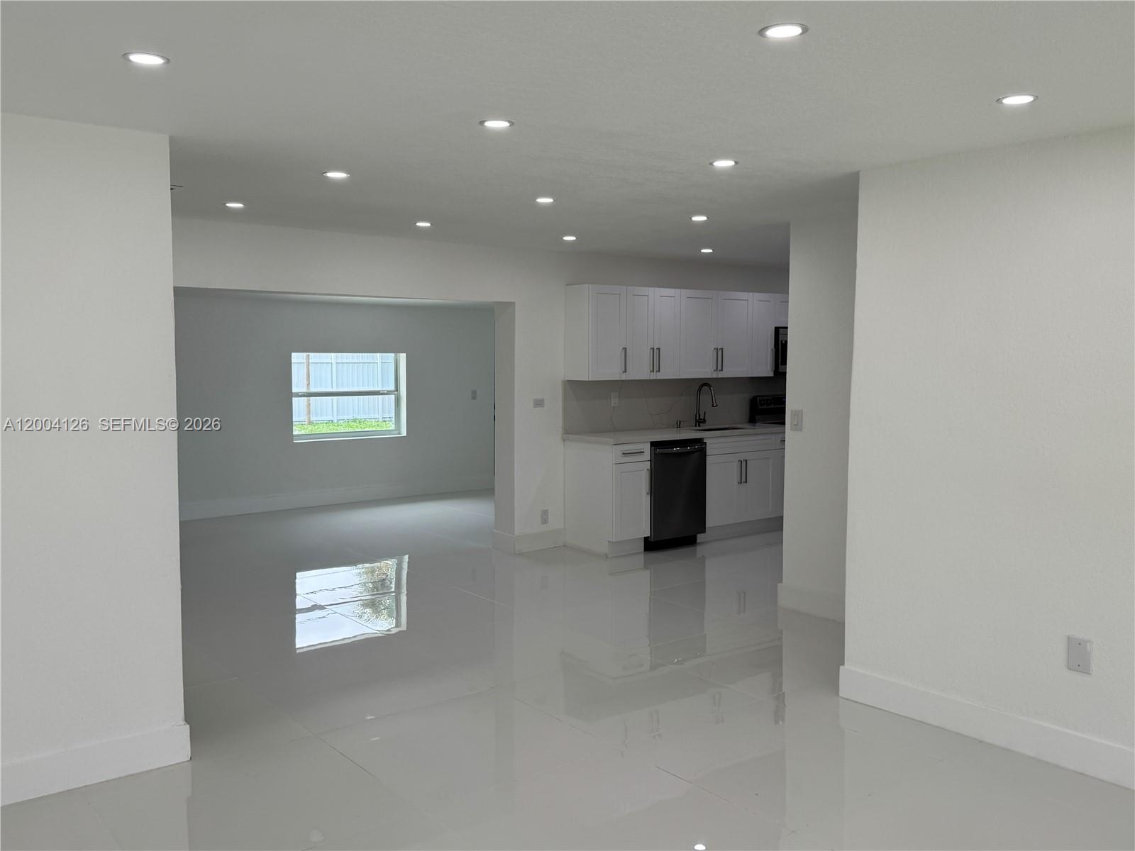 PALM SPRINGS LAKES 2ND AD - Residential