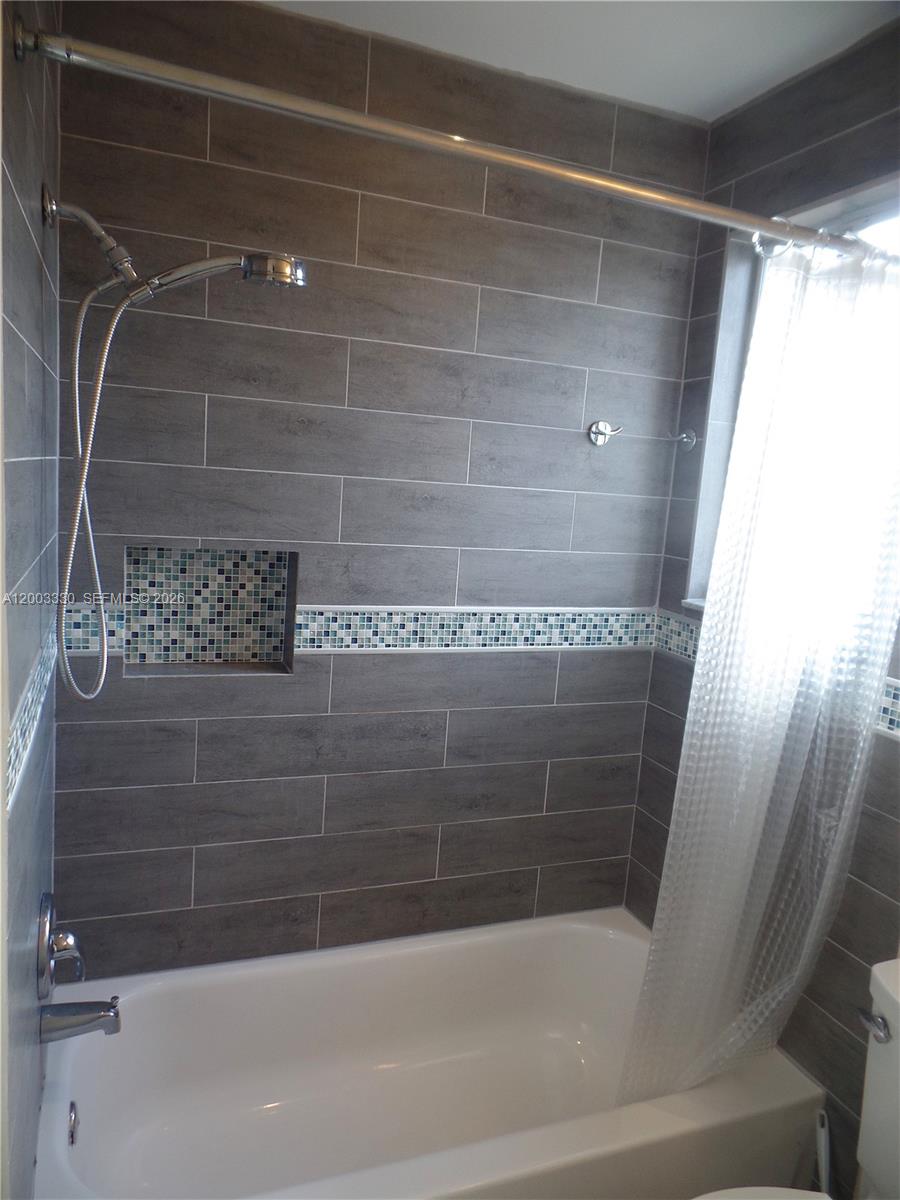 SECTOR 2-PARCELS 21A 25 2 - Residential Lease