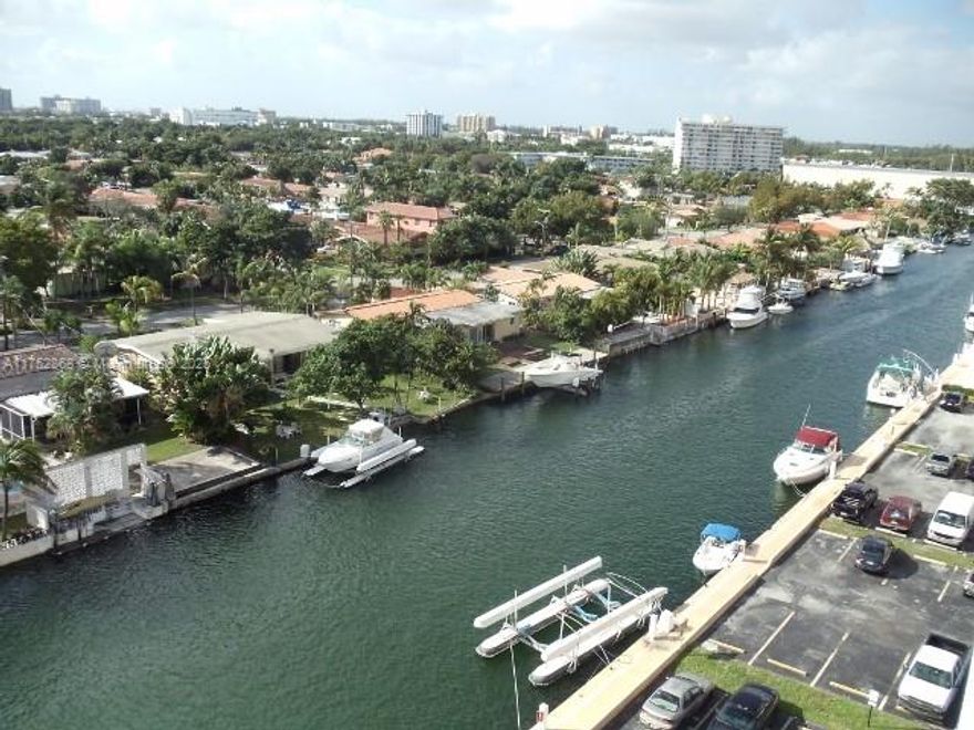 GORGEOUS 2 BED, 2 BATH UNIT FULLY UPDATED WITH CROWNMOLDING, STAINLESS STEEL APPLIANCES, NEW KITCHEN CABINETS, GRANITE COUNTERTOPS, TILE AND WOODEN FLOORS, BEAUTIFULLY UPDATED BATHROOMS. SPECTACULAR VIEW OF NAVIGABLE CANAL WITH ACCESS TO THE BAY AND OCEAN.CLOSE TO RESTAURANTS, PUBLIX, WHOLE FOODS, AVENTURA MALL, F.I.U, A FEW MINUTES TO THE BEACH. Equal Housing Opportunity.