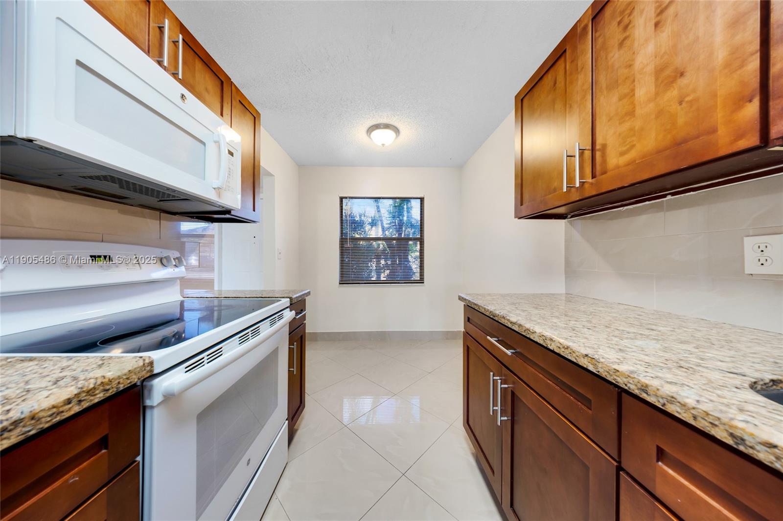 WELLEBY SHORES CONDOMINIU - Residential