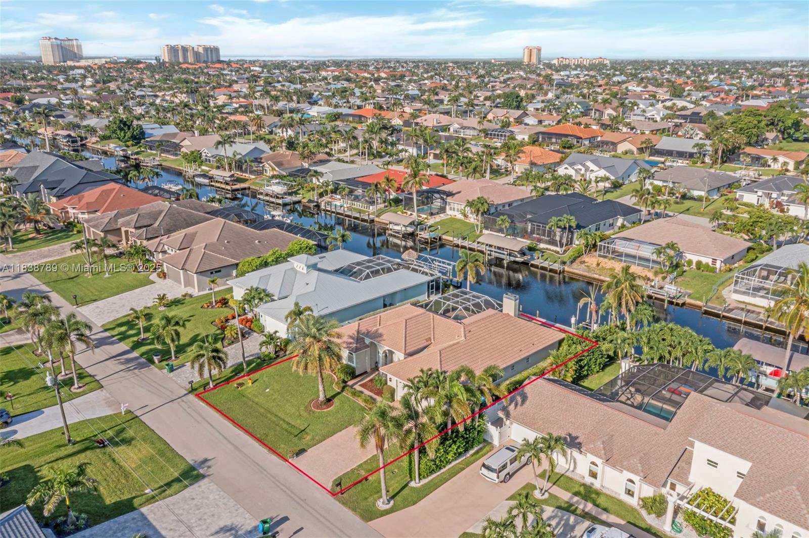 CAPE CORAL - Residential