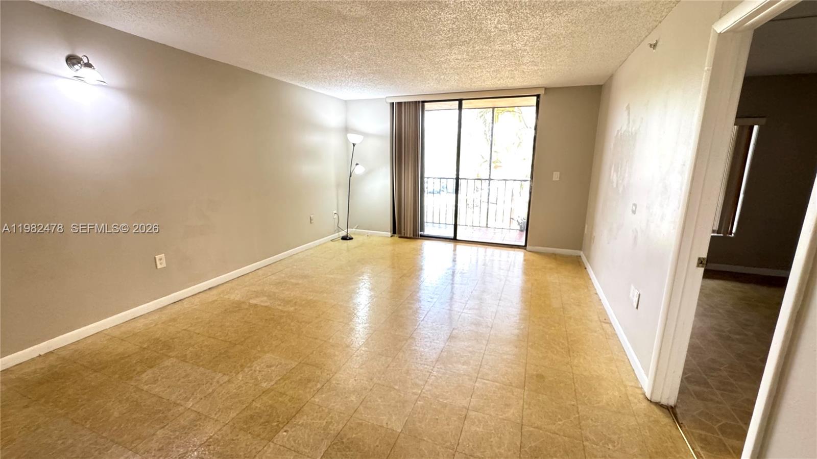 HORIZONS WEST CONDO #8 - Residential Lease