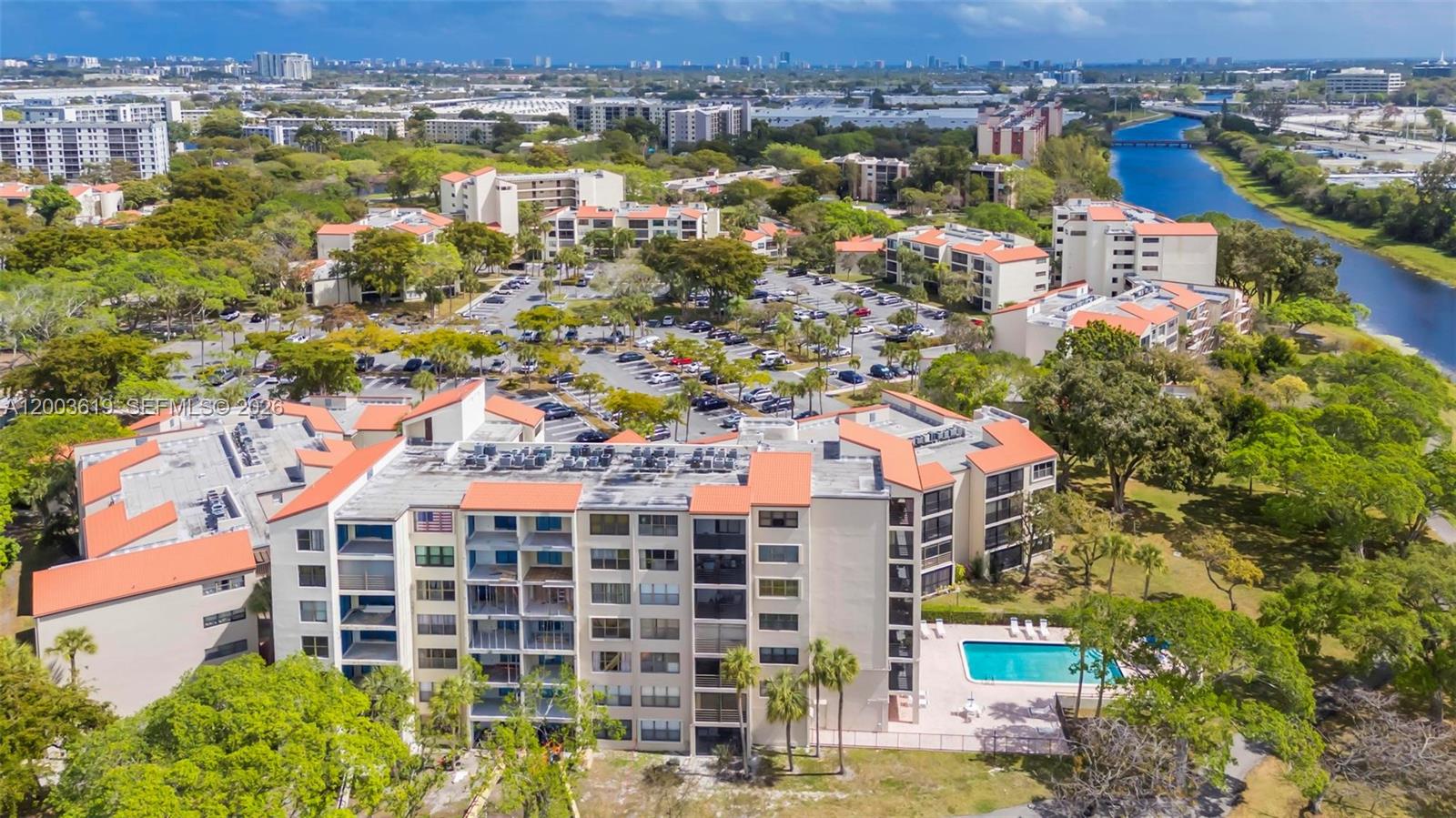 CYPRESS BEND I-D CONDO - Residential