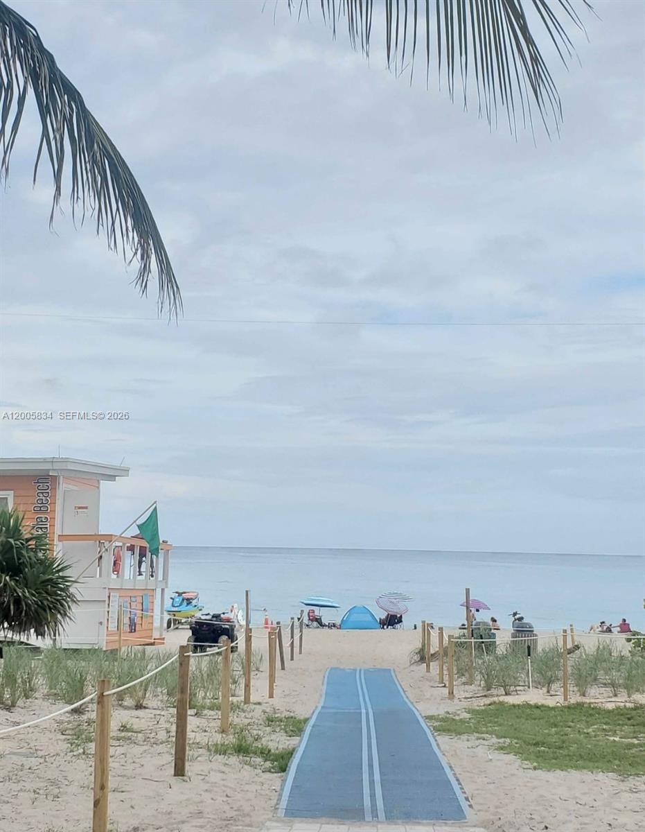 DESOTO PARK CONDO - Residential Lease