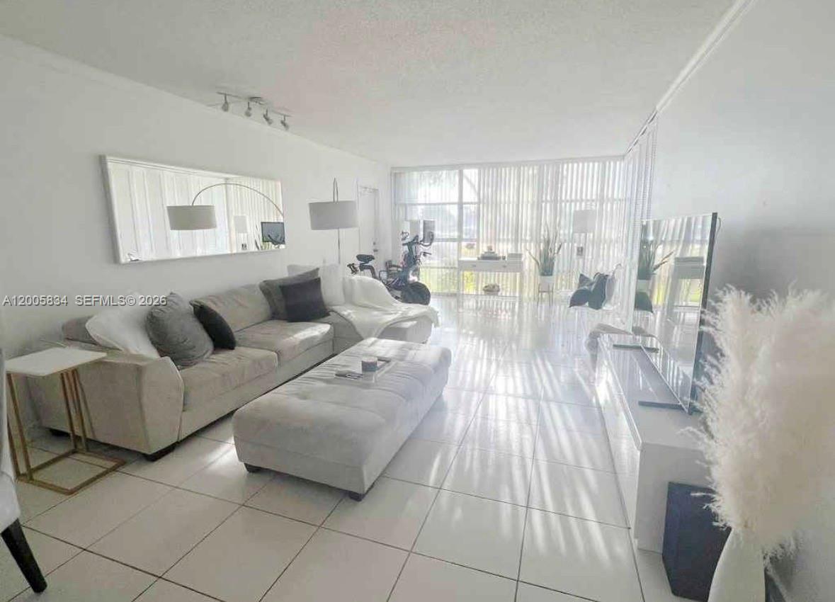 DESOTO PARK CONDO - Residential Lease