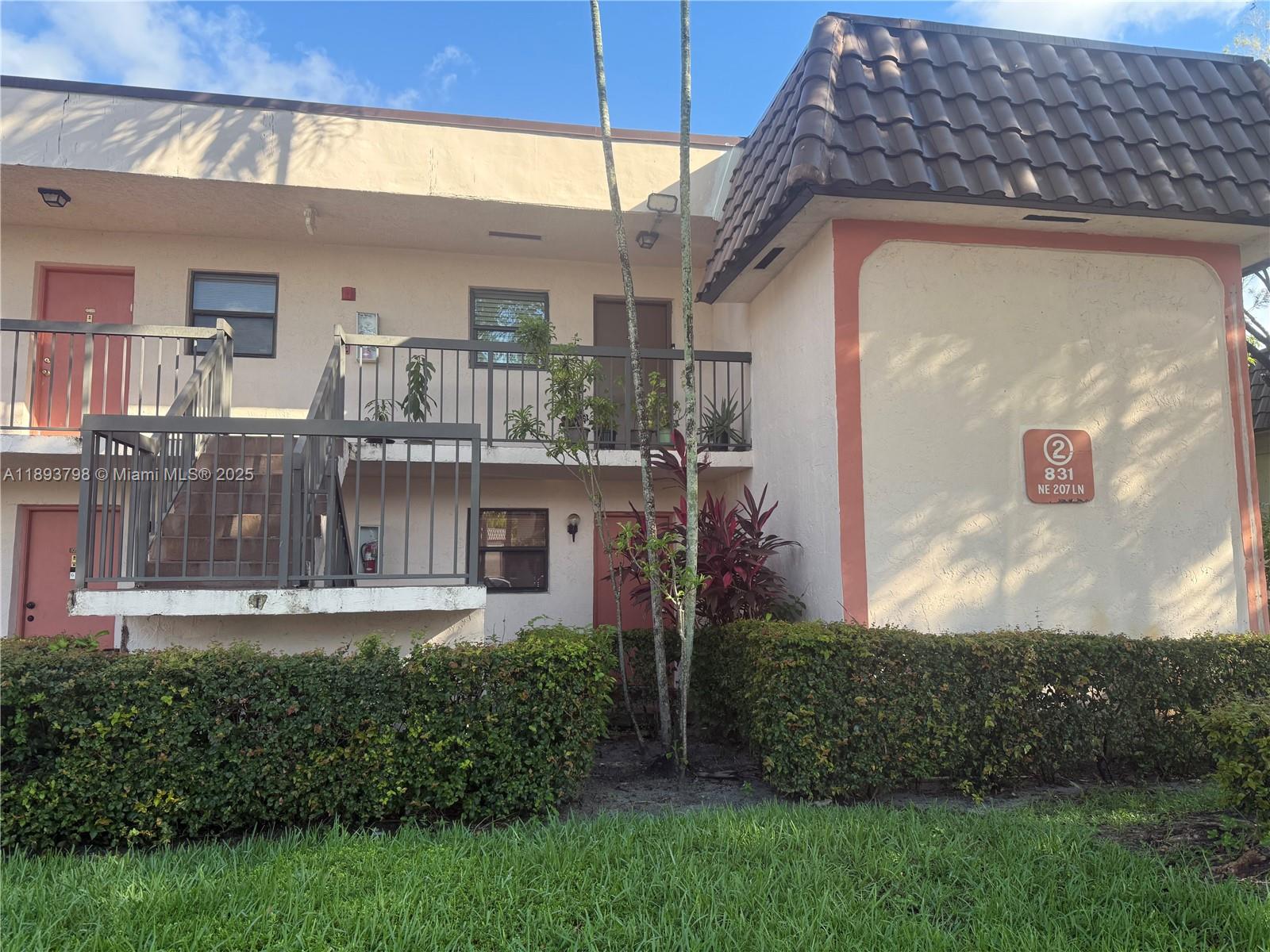 MONTEREY ONE CONDO - Residential