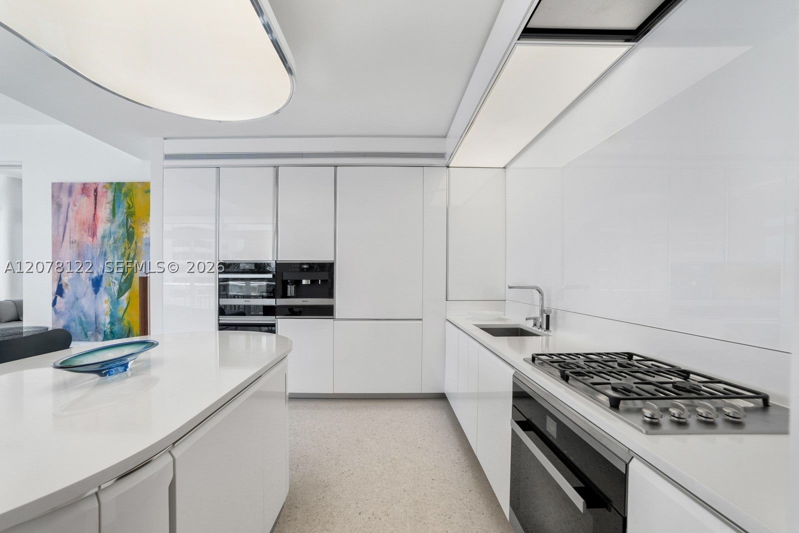 3315 Collins Ave 4C
