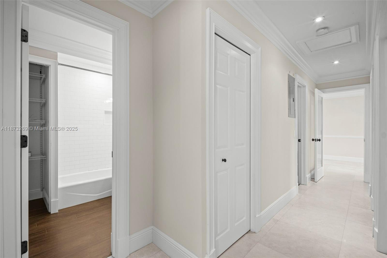 PINE ESTATES - Residential Lease