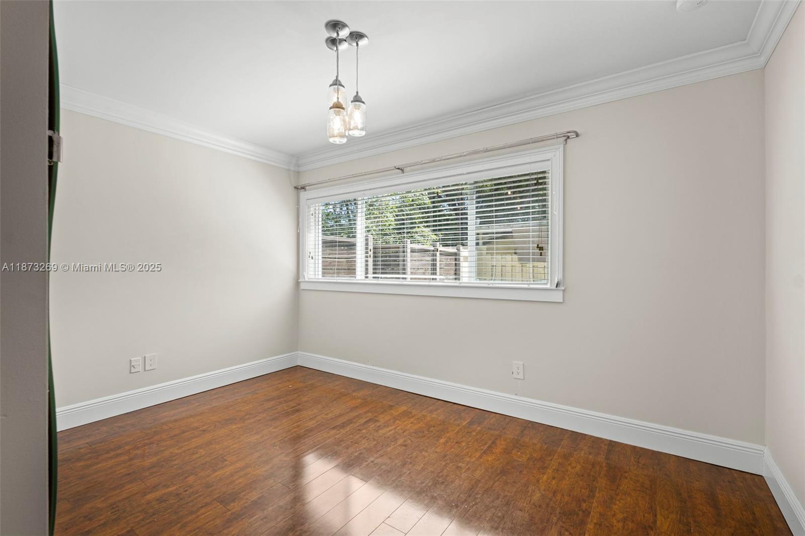 PINE ESTATES - Residential Lease