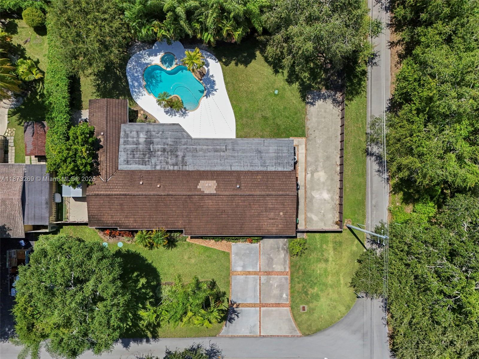 PINE ESTATES - Residential Lease