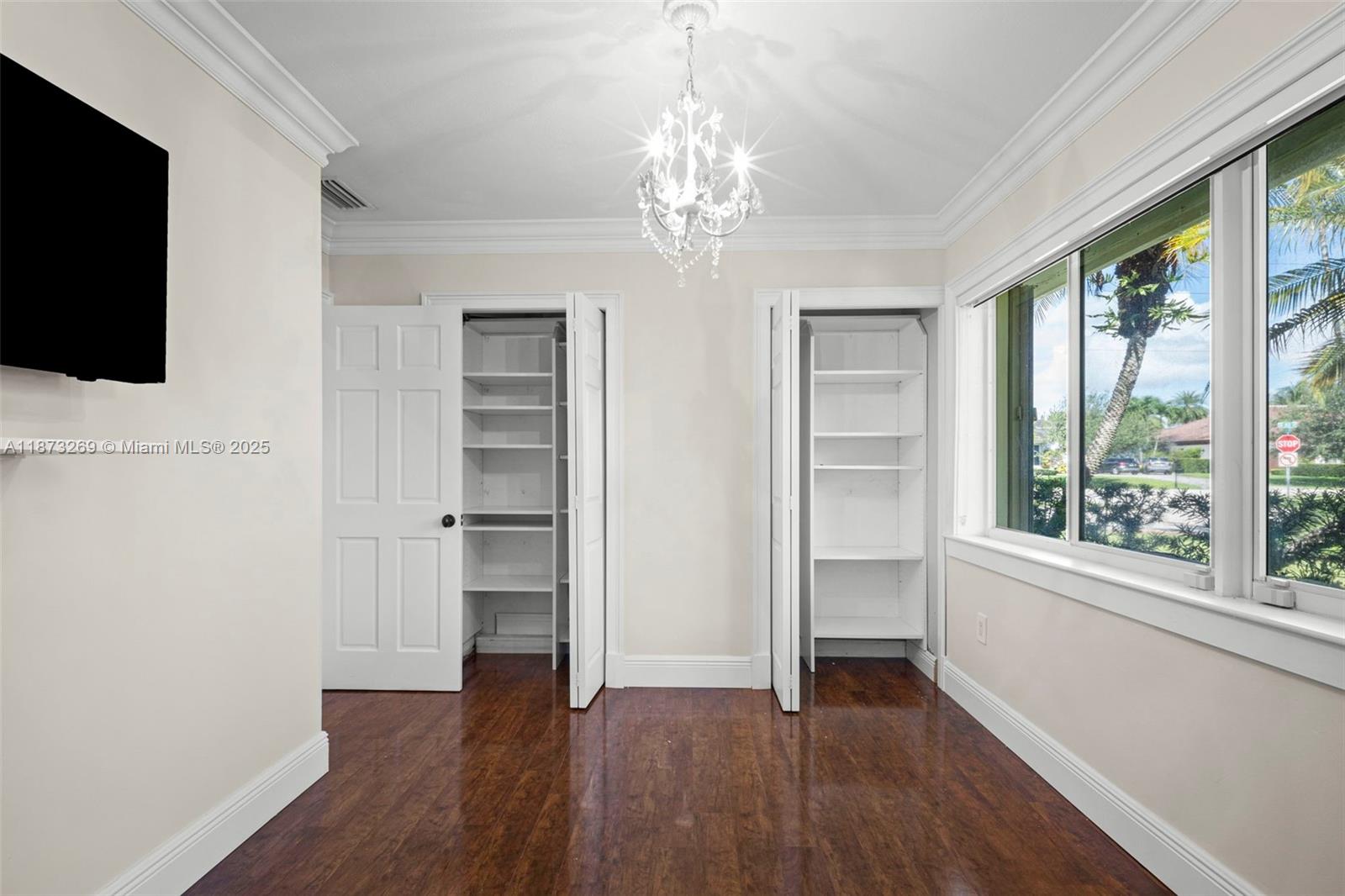 PINE ESTATES - Residential Lease