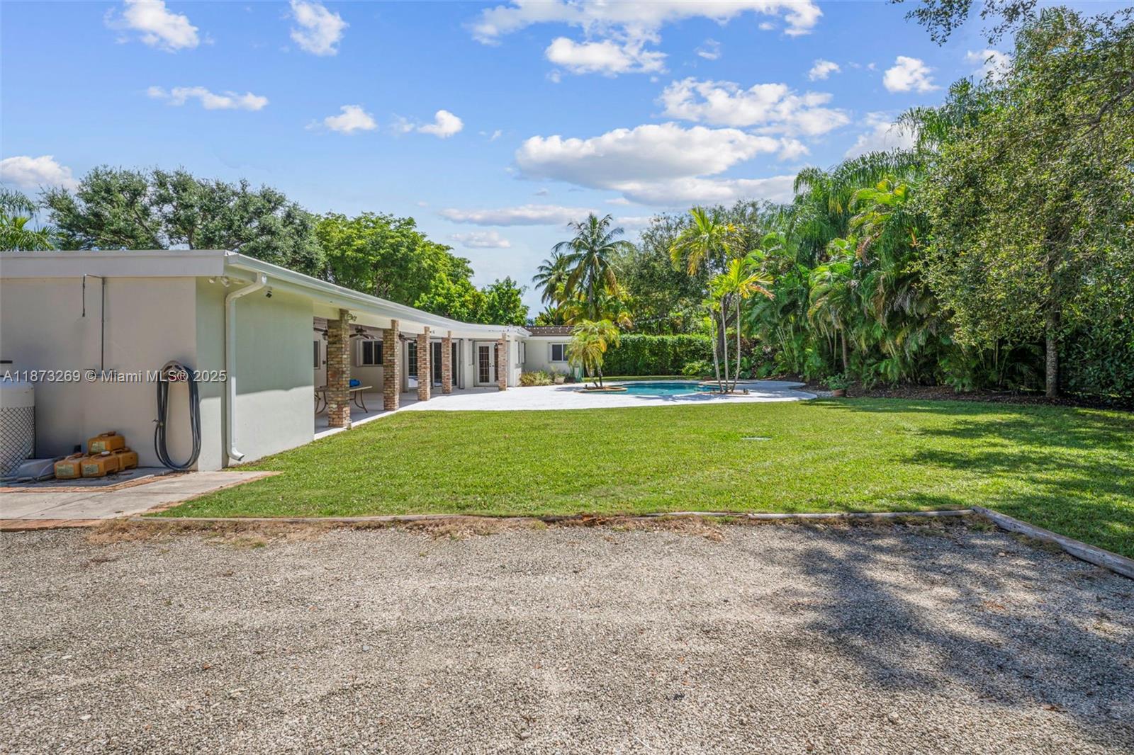 PINE ESTATES - Residential Lease