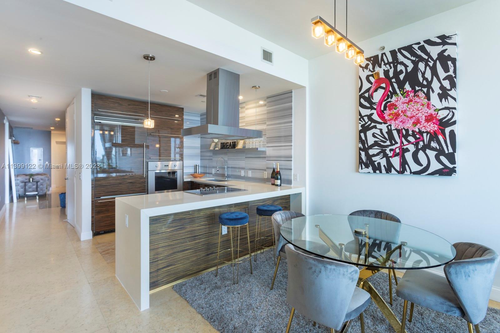MARQUIS CONDO - Residential