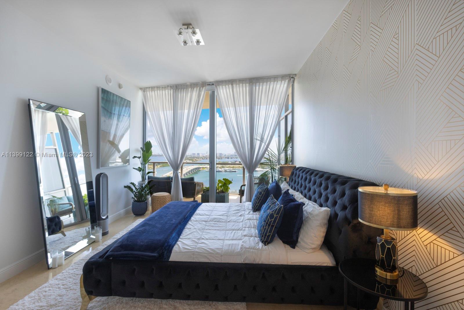 MARQUIS CONDO - Residential