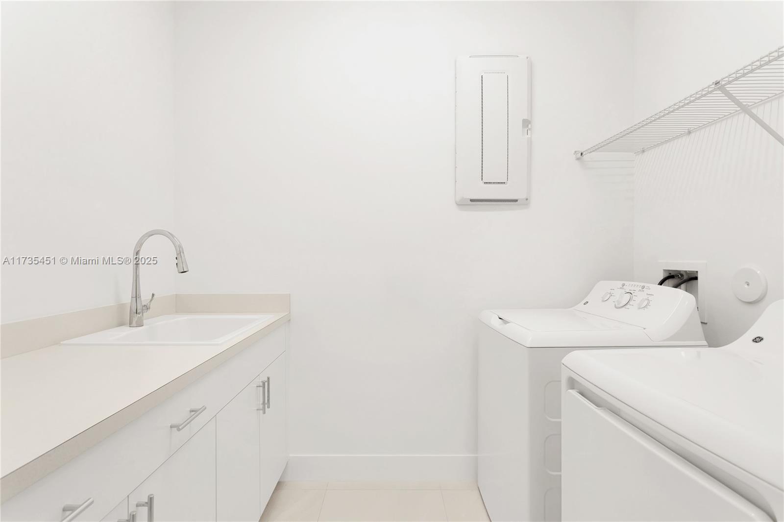 BRIDGES MIZNER PUD BRIDGE - Residential Lease
