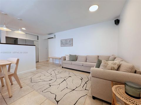 944 Meridian Ave 11 Miami Beach FL 33139