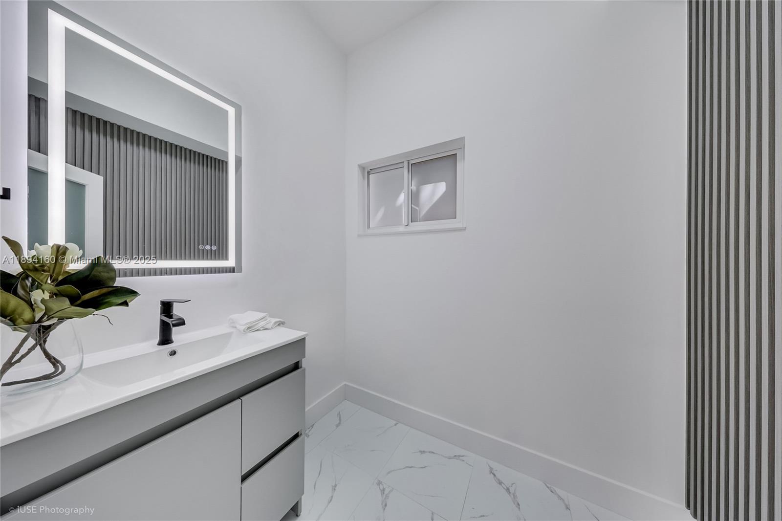 SHORE CREST - Residential