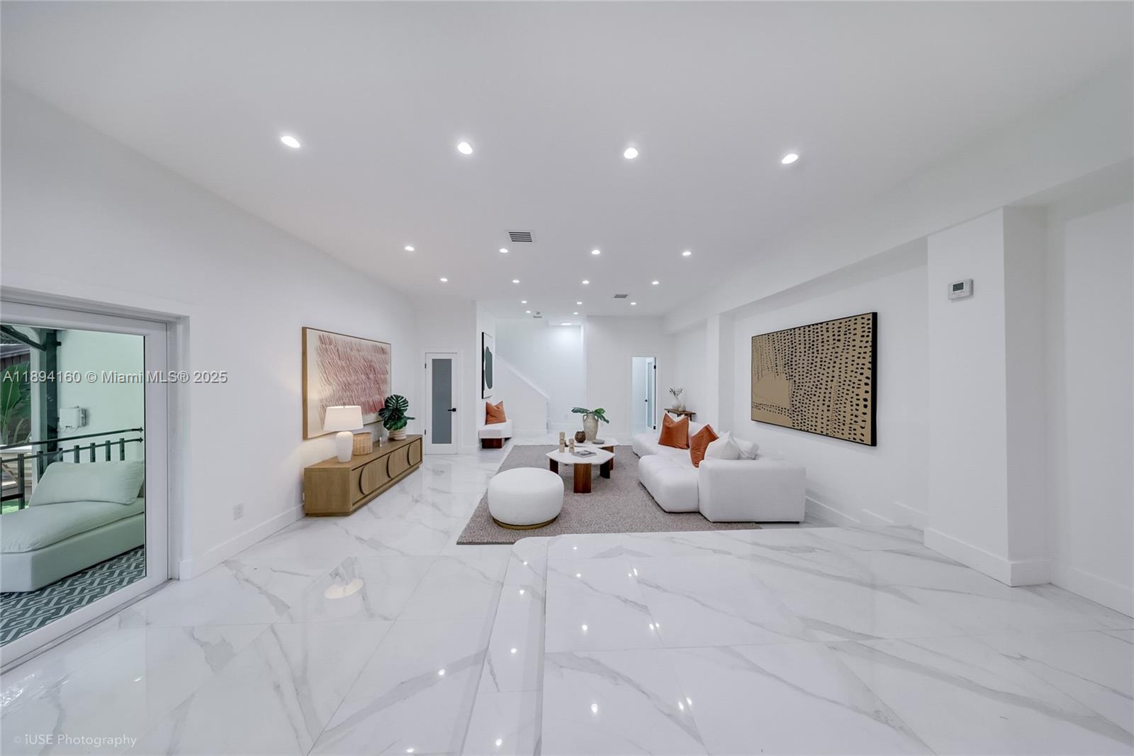 SHORE CREST - Residential