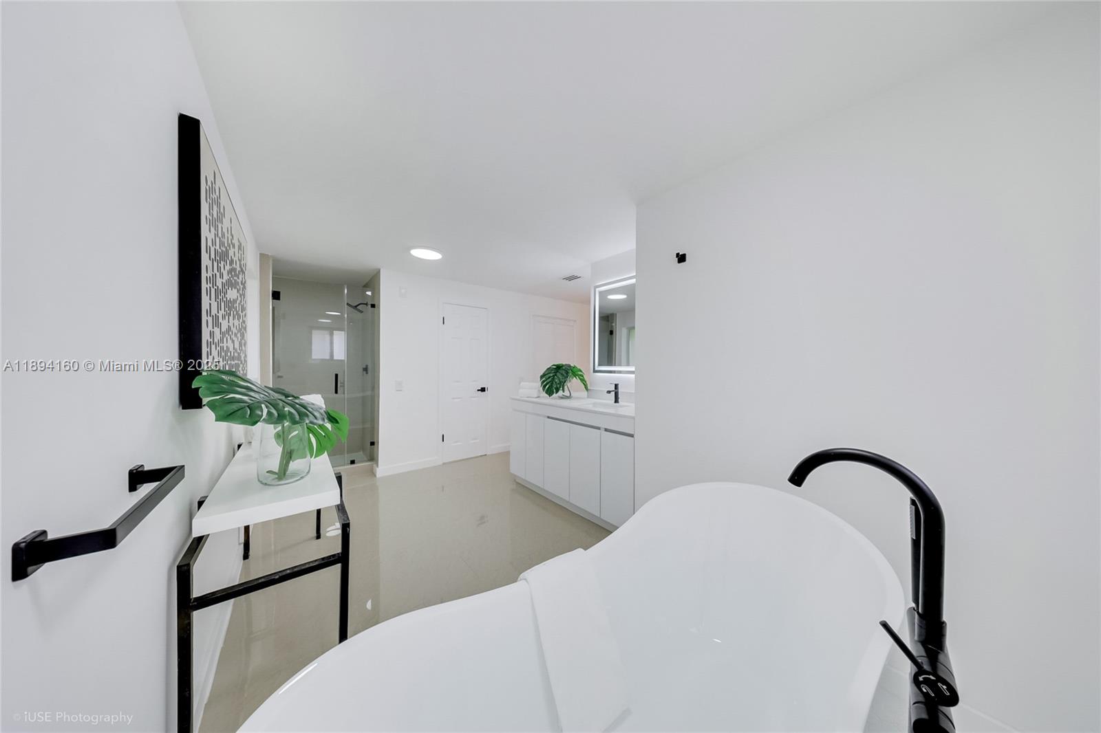 SHORE CREST - Residential
