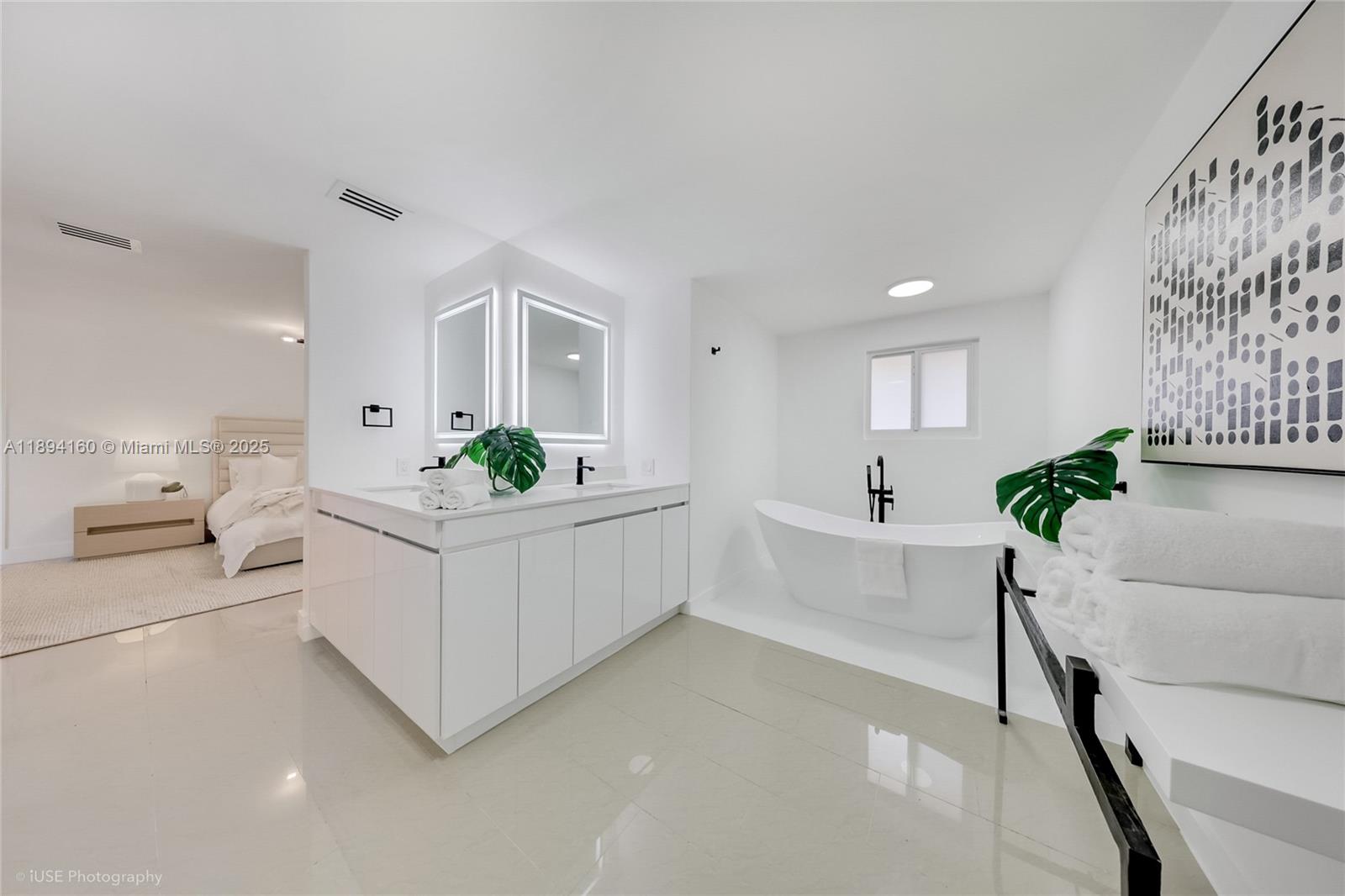 SHORE CREST - Residential
