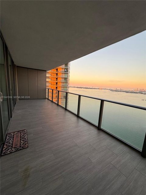 650 NE 32nd St 4406 Miami FL 33137