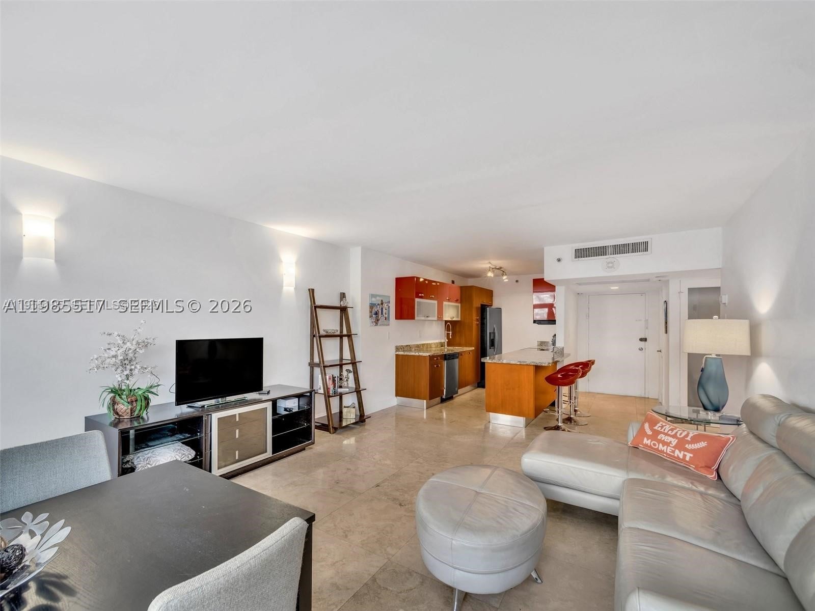 100 Lincoln Rd 308, Miami Beach FL 33139