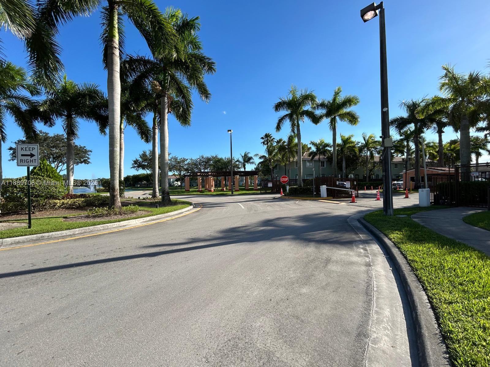 SHOMA TOWNHOMES AT KEYSCO - Residential