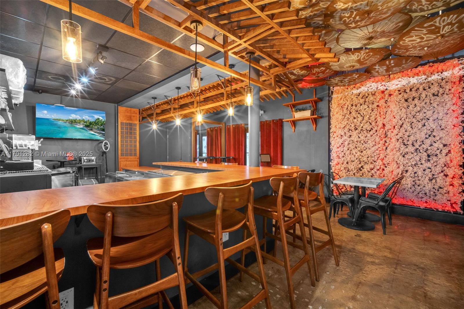 View photos, virtual tours, details...