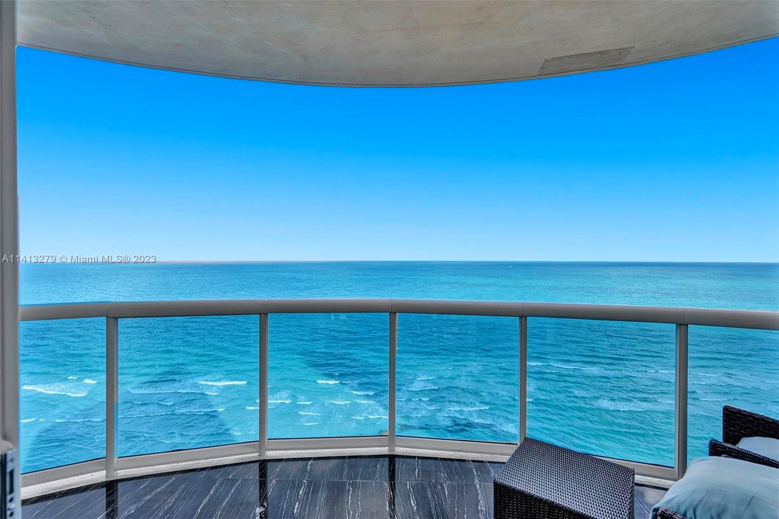 THE PINNACLE CONDO - Residential